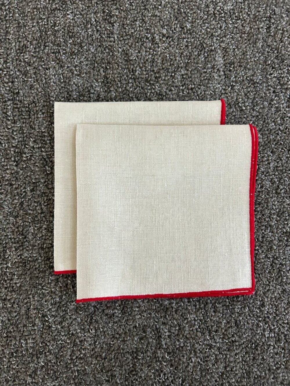 Set/2 Cream-colored Linen Napkins